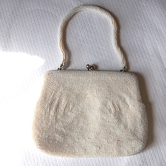 VTG Beaded Purse- Glass Seed Beads with Satin Lining. PERFECT Prom Accessory! - Picture 2 of 7